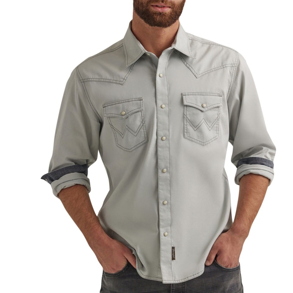 Wrangler Retro Button Down - Picture 2 of 4